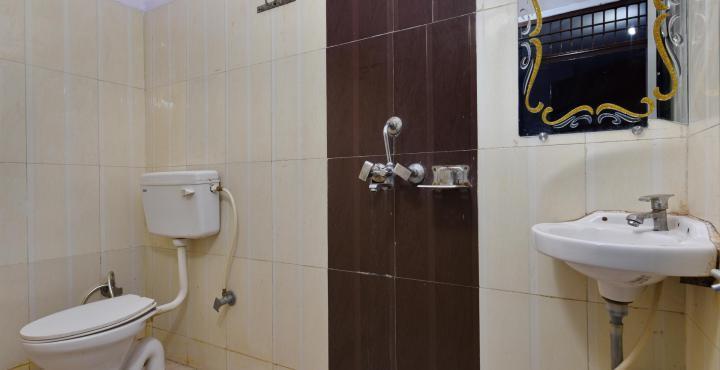 Hotel Giriraj Inn Waranasi Zewnętrze zdjęcie