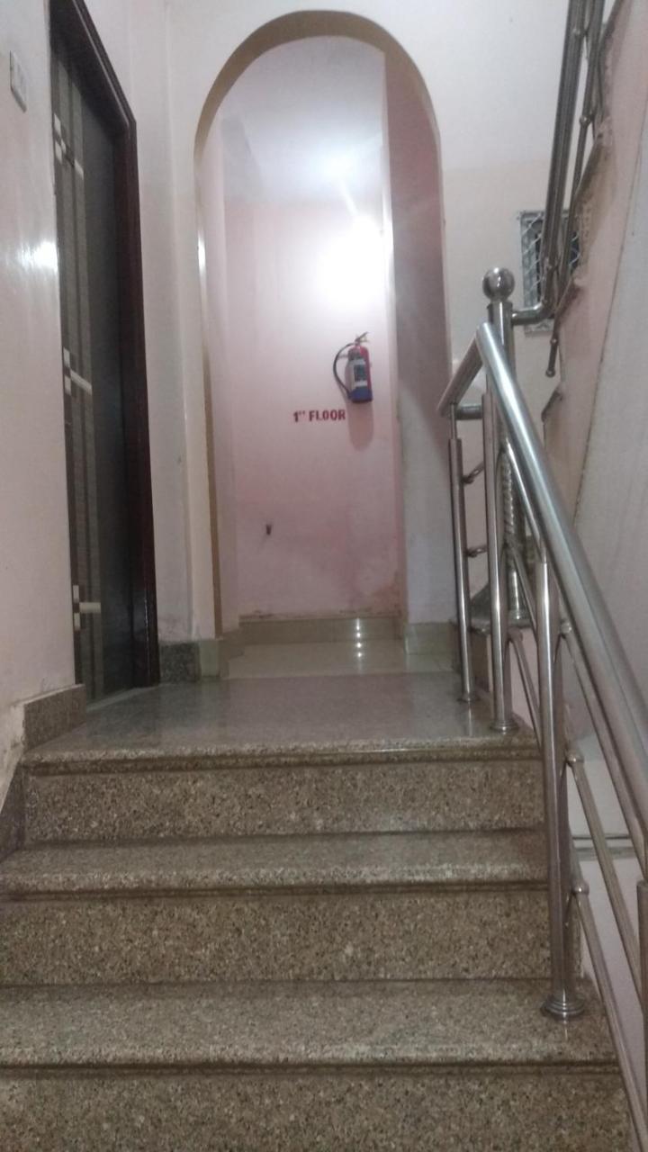 Hotel Giriraj Inn Waranasi Zewnętrze zdjęcie